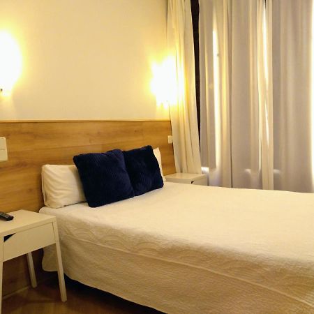 Hostal Nersan2 Мадрид Экстерьер фото