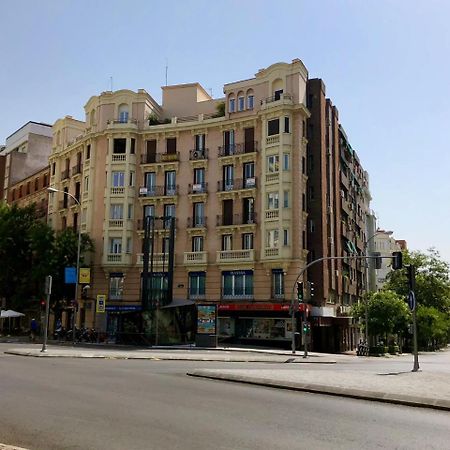 Hostal Nersan2 Мадрид Экстерьер фото