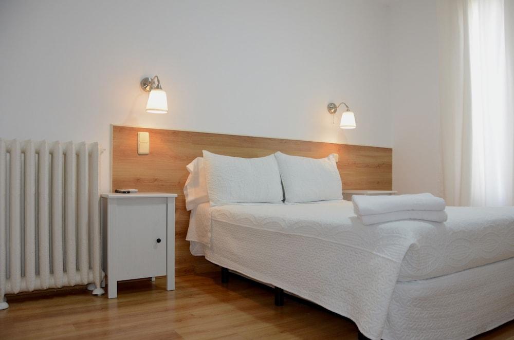 Hostal Nersan2 Мадрид Экстерьер фото