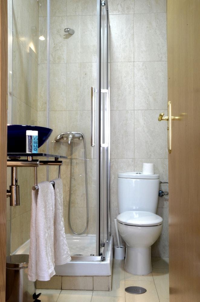 Hostal Nersan2 Мадрид Экстерьер фото